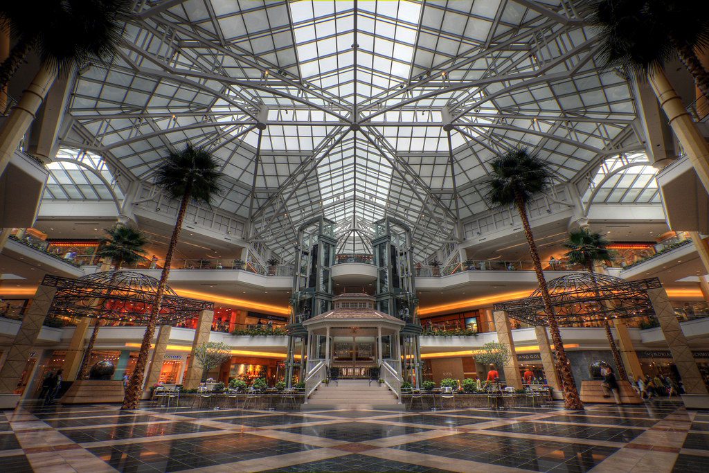 Somerset Mall Atrium in Troy, MI